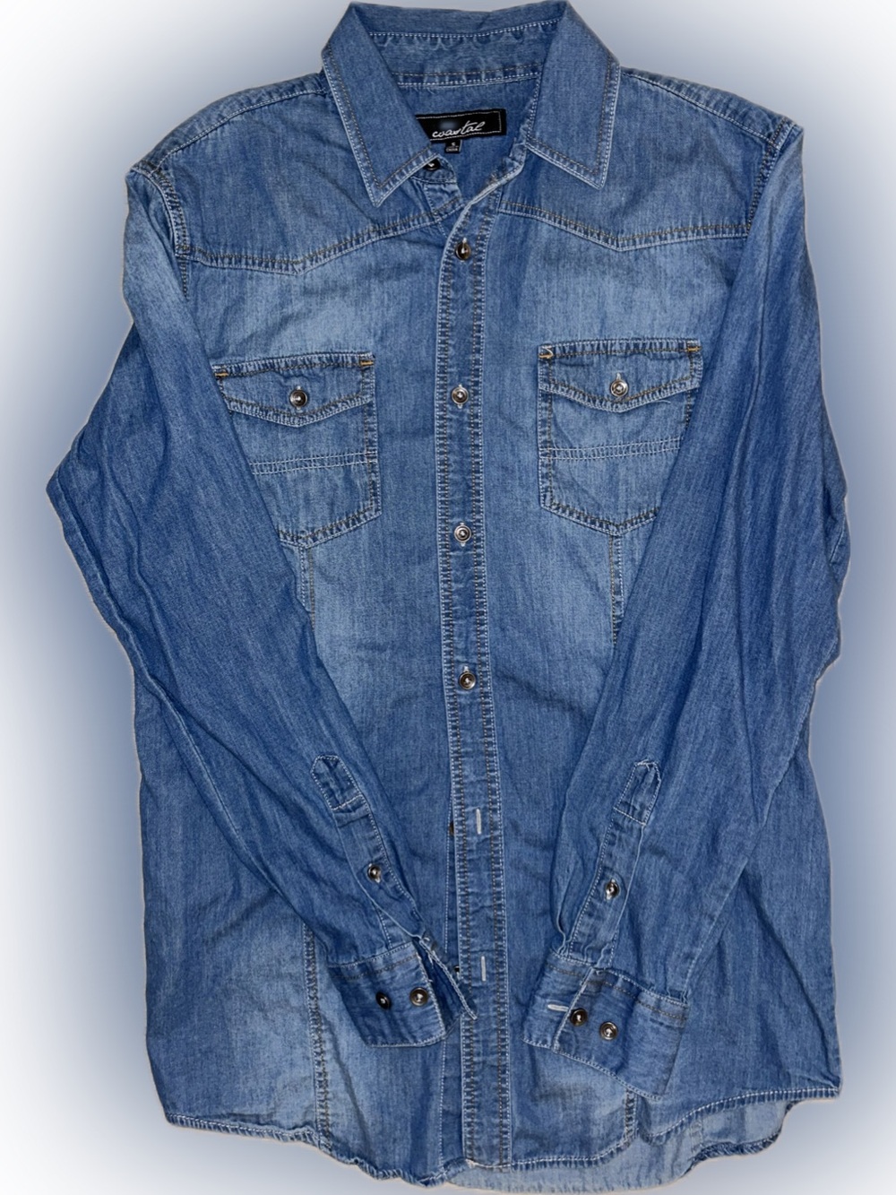 Casual Blue Denim Button-Down Shirt - Men
